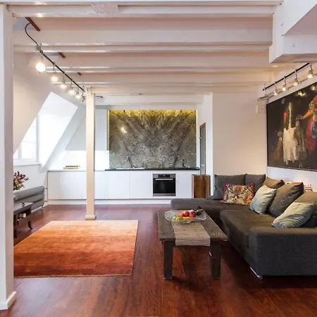 Wishlist Residences - Old Town Square Prag