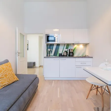 Washingtonova Cr Apartment Prague