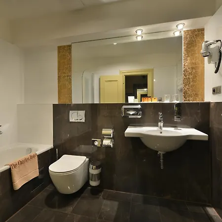 The Charles Hotell 4*