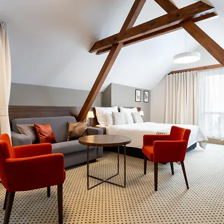 Ikona Hotel