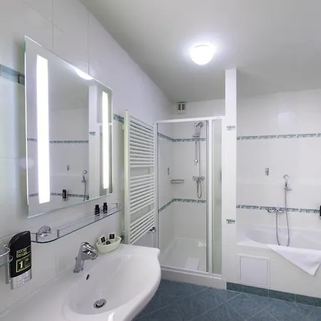 Grand Relax & Wellness & Beer & Thermal In Meteor Plaza - Since 1307 4* Praha