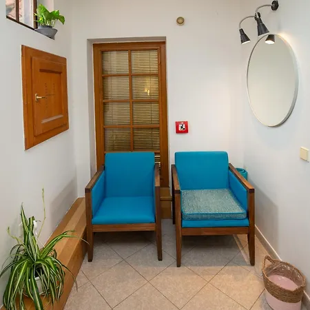 Hostel Women's Only - Female Only