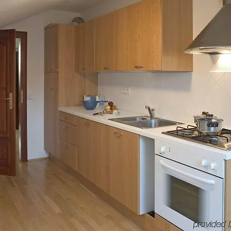 Apartment Leo Old Town