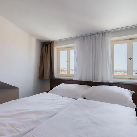 Hotel Ea Victoria 4*