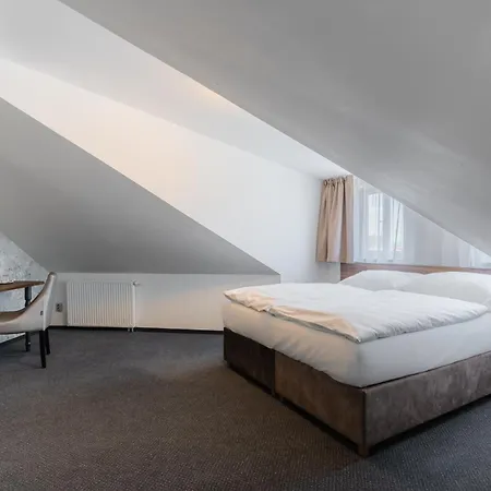 Ea Victoria Hotel 4*