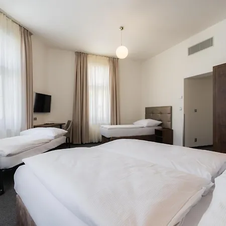 Hotel Ea Victoria 4*