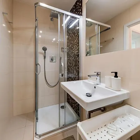 Apartment Ferdinand Palace Studio With Balcony Prague