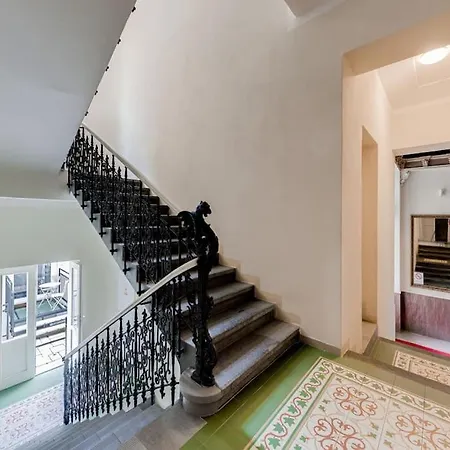 Apartment Ferdinand Palace Studio With Balcony