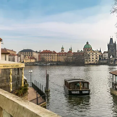 Lejlighed Charles Bridge
