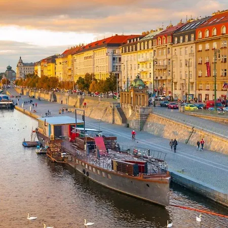 Thai Sun Hostal Praga