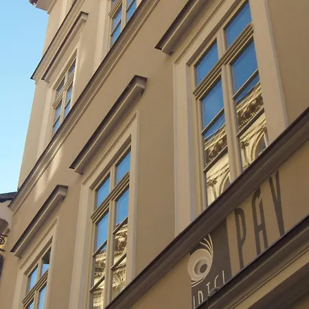 Hotel Pav 3*
