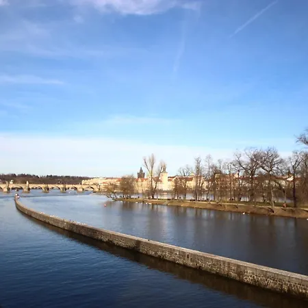 Apartment Quiet In The Center With Own Terrace Prag
