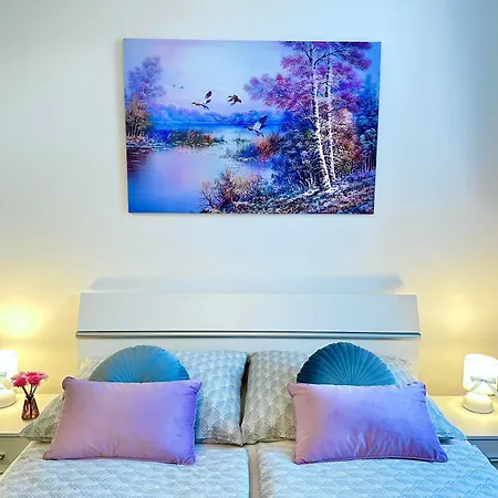 Romantic In The Center Of