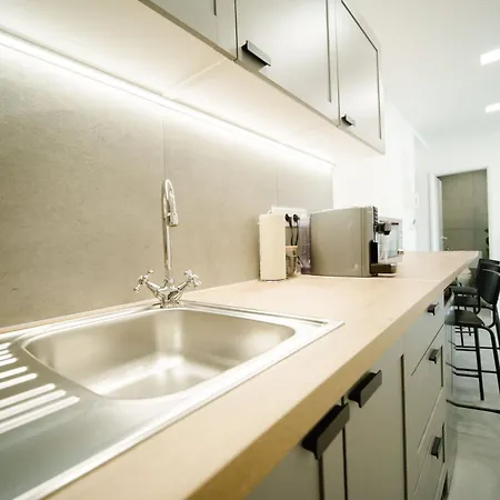 Apartament Godiland *