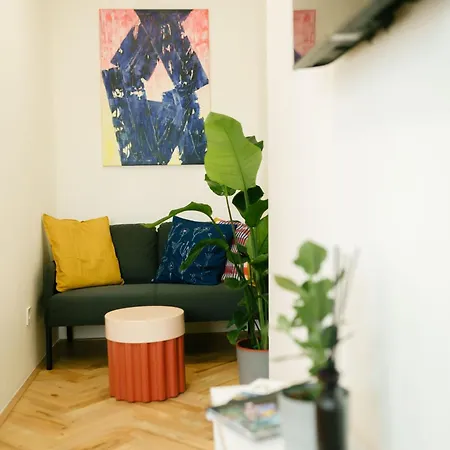 Apartament Godiland *