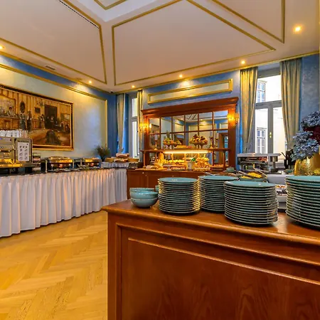 Kinsky Fountain Hotel