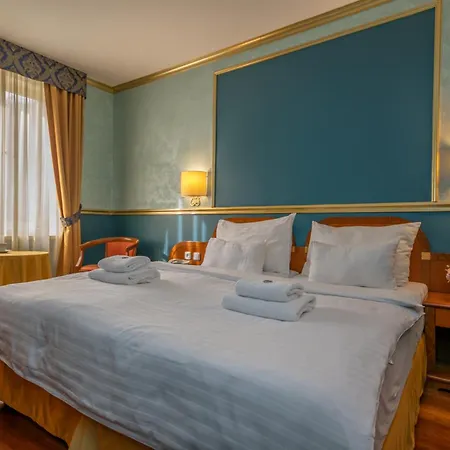 Kinsky Fountain Hotel Praha