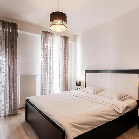 Garden Towers Apartment *