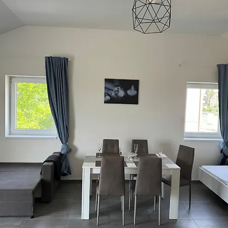 75m2 Klid Priroda Pro Rodinu * Prague