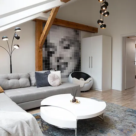 Apartment Marilyn Monroe With Ac In Center