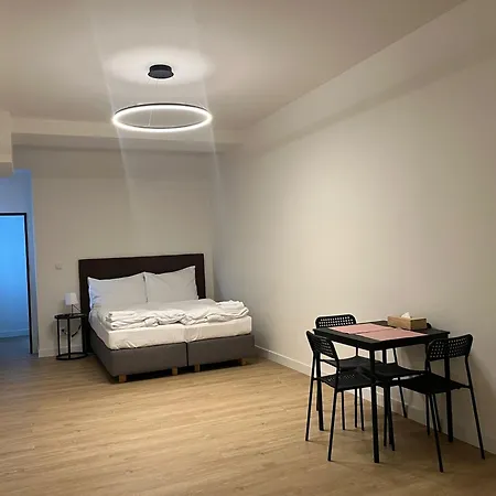 Post 120 Hotel Praha
