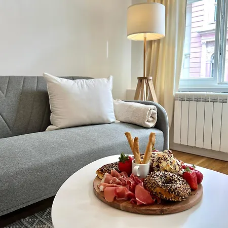 Apartament Treetess Centre