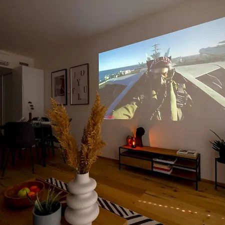Stylish - Free Parking, Cinema, By Gravity Appartement *