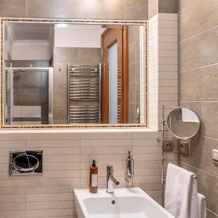 3 Epoques By Adrez Apartment *