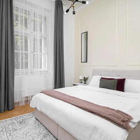 Homestay Fancy #1
