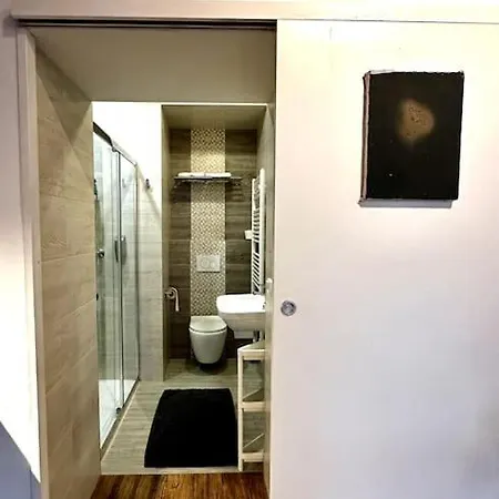 Apartment Authentic With Garden Prague