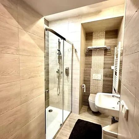 Apartment Authentic With Garden