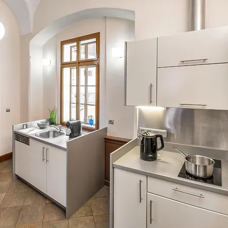 3 Epoques By Adrez Apartment