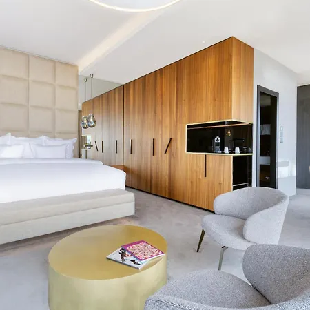 The President Otel