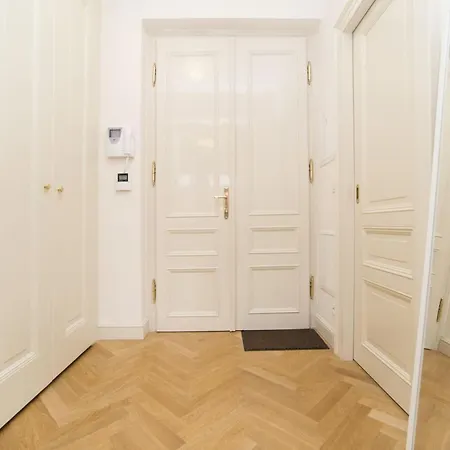 Milosrdnych Apartamento *