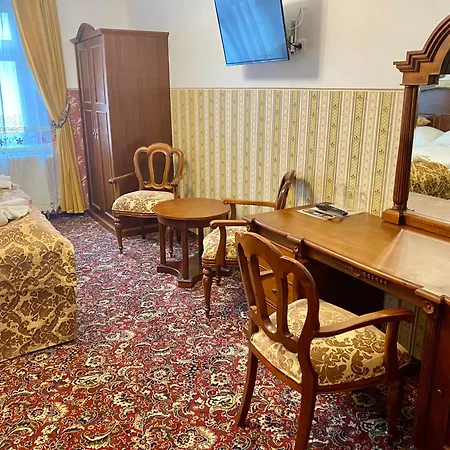 Hotell Liliova Old Town 4*