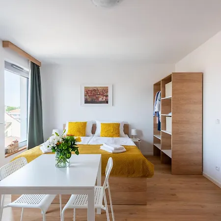 Libero Apartment *