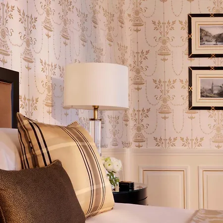 Four Seasons 5*