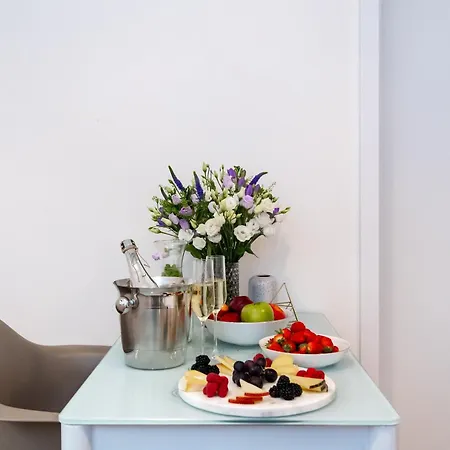 Aparthotel Seven Wishes Boutique By Dwellfort Praag