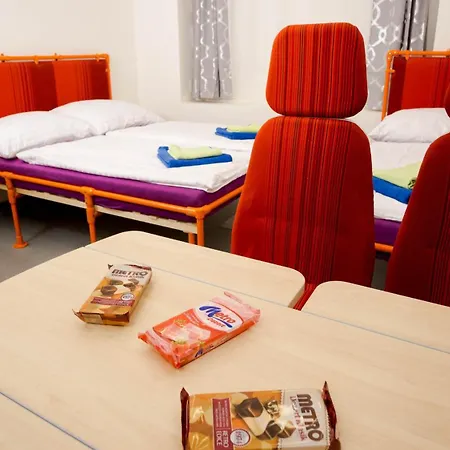 Metro By Main Train And Bus Station Apartment *