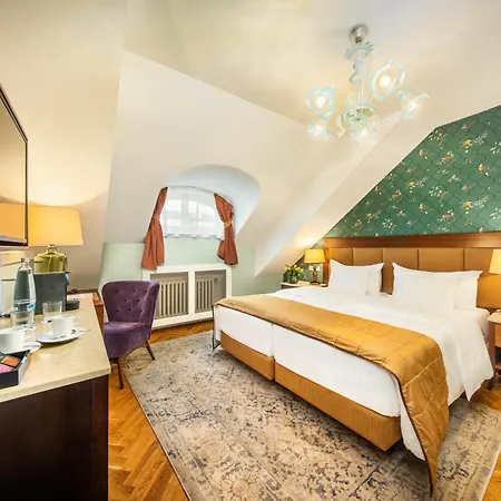 Esplanade 5* Prága