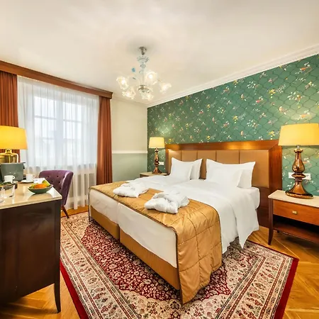 Esplanade 5*