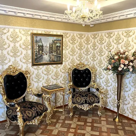 Liliova Old Town 4*