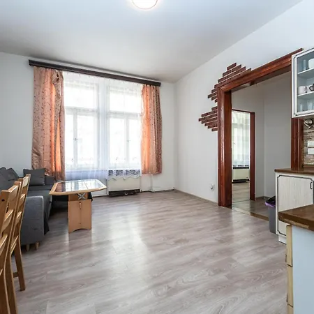 Apartment Charkovska 18 *