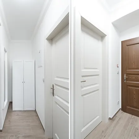 Apartmanhotel Eight Secrets Boutique By Dwellfort 4*