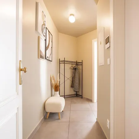 Apartment Turnkey I Angelo Roma *