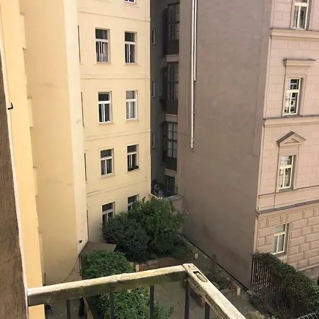 Bedroom In The Heart Of The Centre Of The Praga