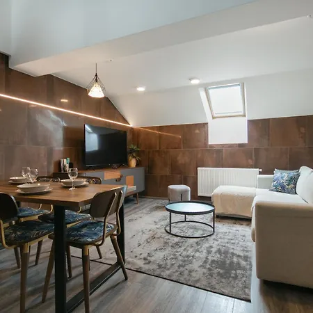 Coru House *