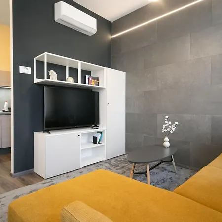 Apartment Coru House *