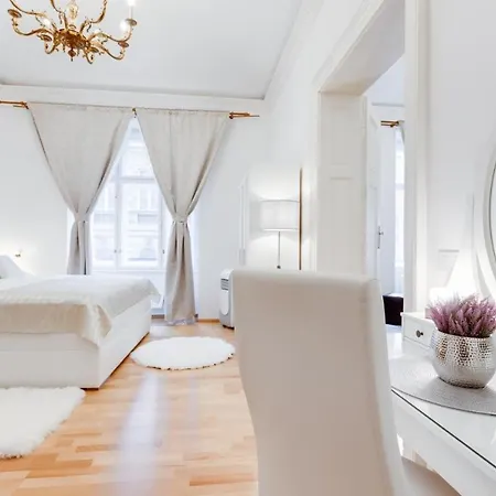 Wenceslas Square Royal Apartment *