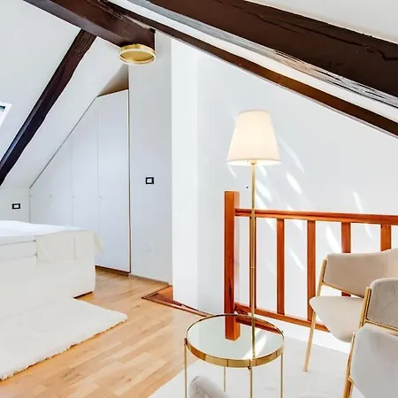 Wenceslas Square Royal Apartment *